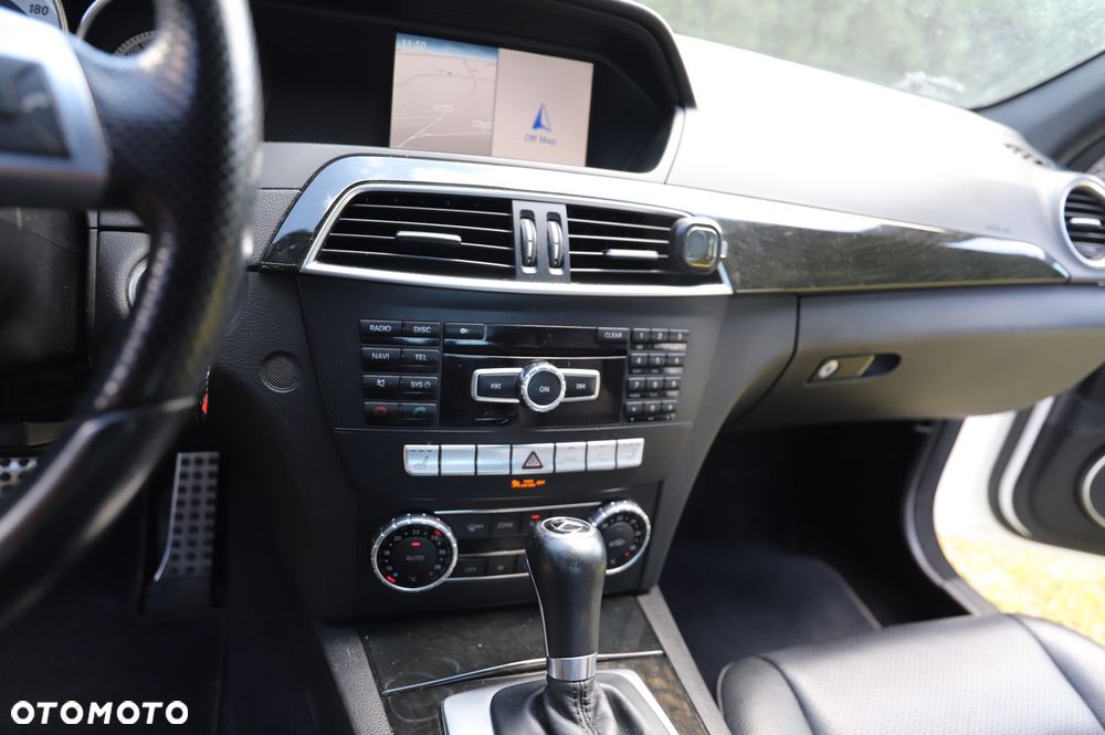 Mercedes-Benz Klasa C 350 T (BlueEFFICIENCY) 7G-TRONIC Avantgarde - 20