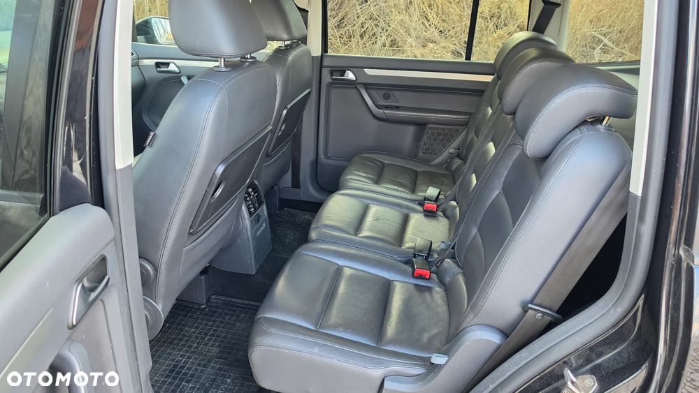 Volkswagen Touran 2.0 TDI DPF DSG Comfortline - 11