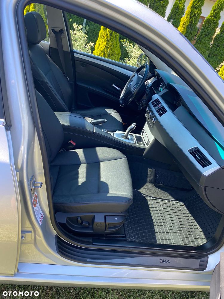 BMW Seria 5 530d xDrive - 11