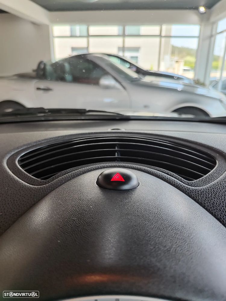 MINI 3 Portas One D - 33