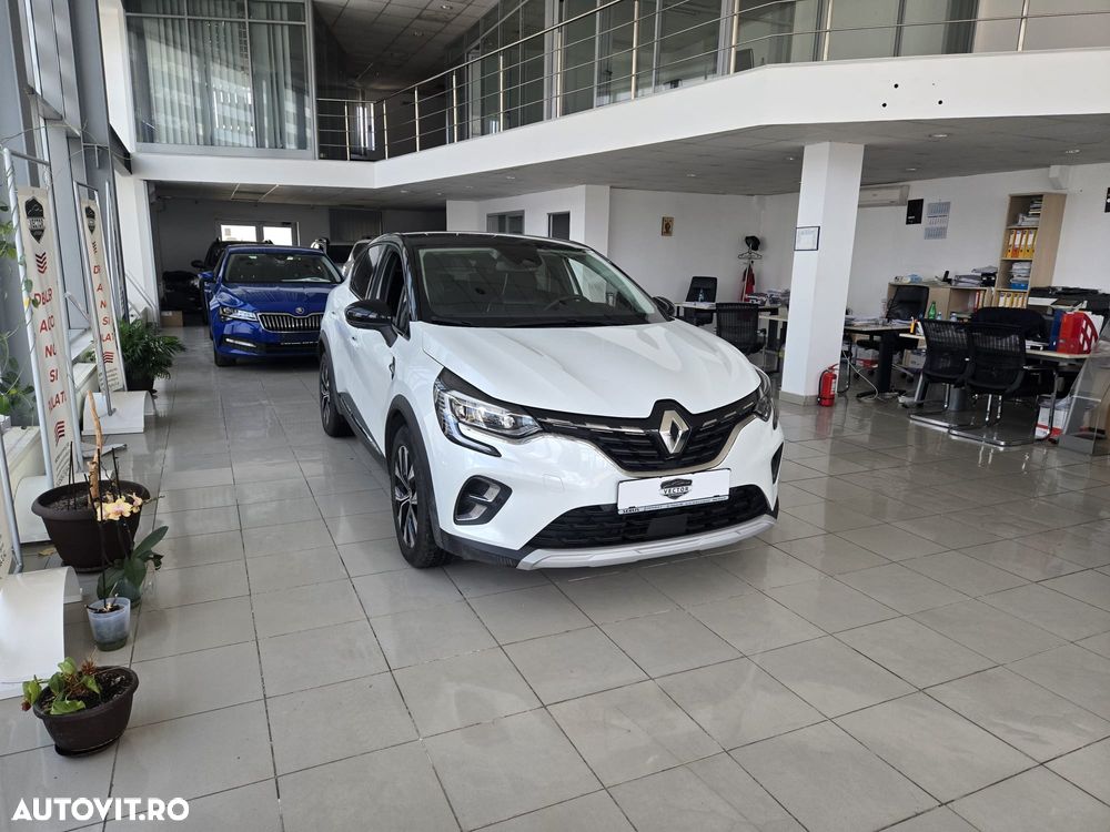 Renault Captur PHEV 160 Techno - 20
