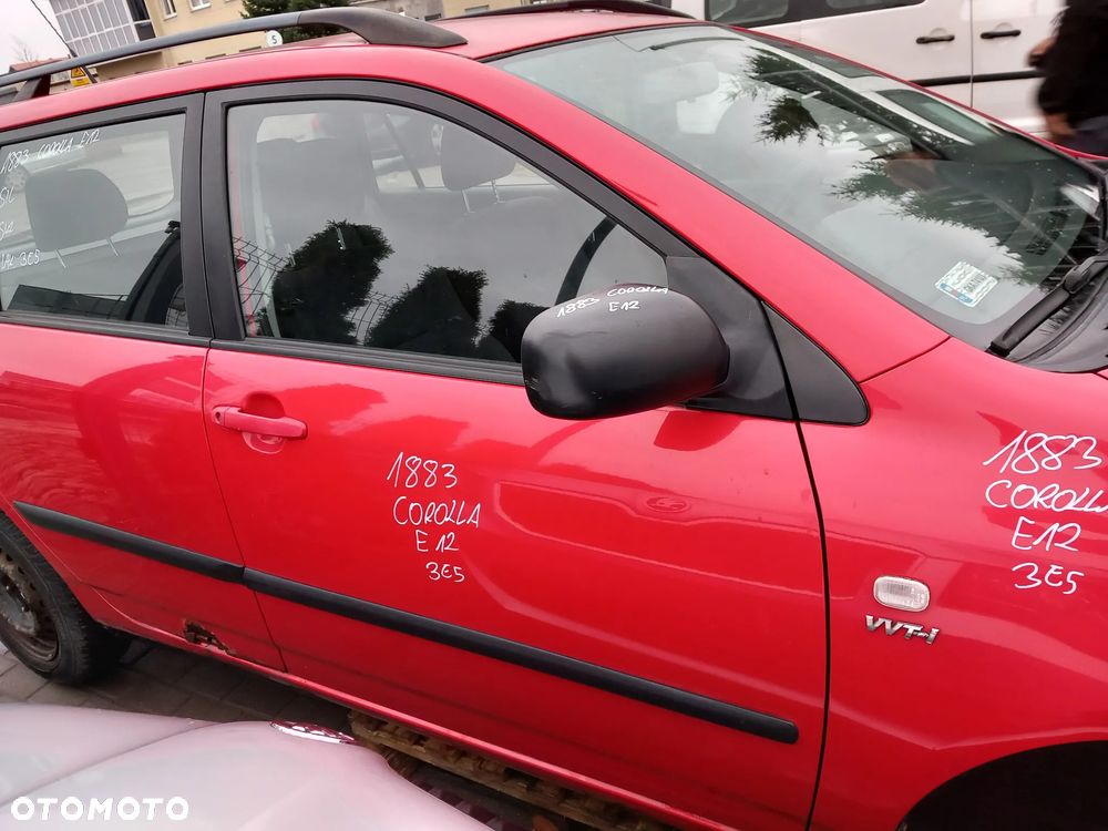 TOYOTA COROLLA E12 DRZWI PRAWE PRZEDNIE PRAWY PRZÓD KOLOR: 3E5 - 1