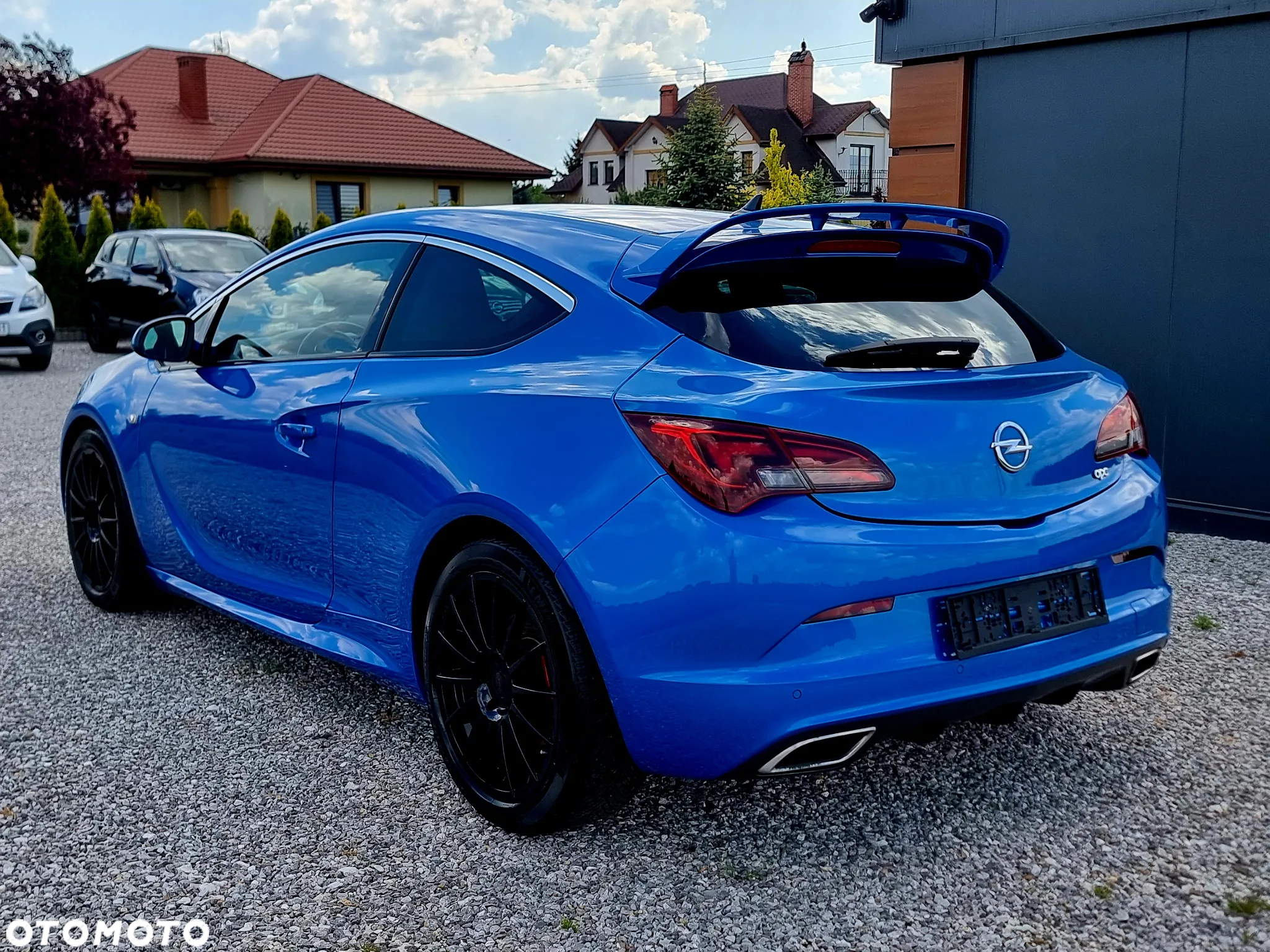 Opel Astra IV GTC OPC - 11