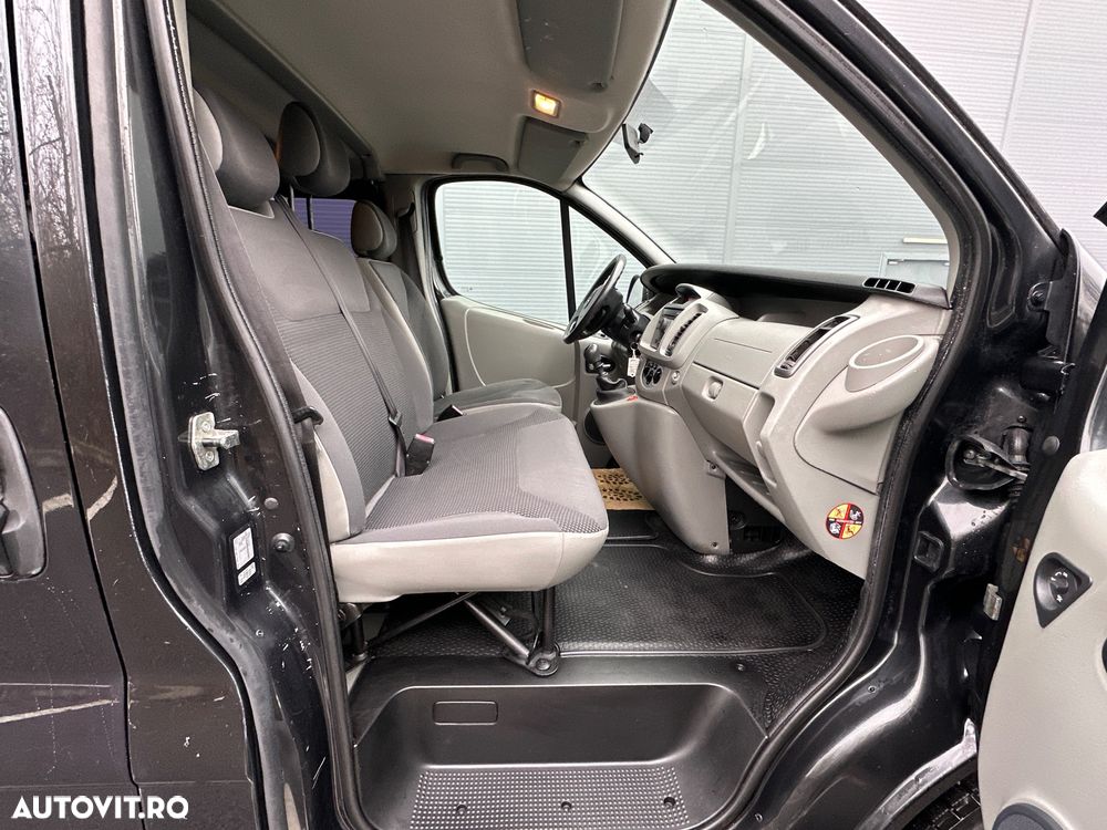 Opel Vivaro 2.5 CDTI L2H1 Design Edition - 28