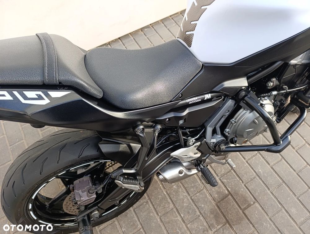 Kawasaki Z 650 - 24