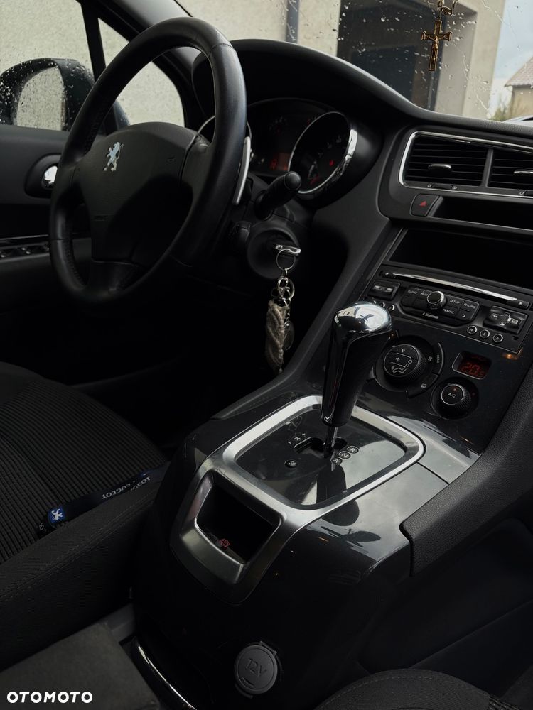 Peugeot 5008 - 14