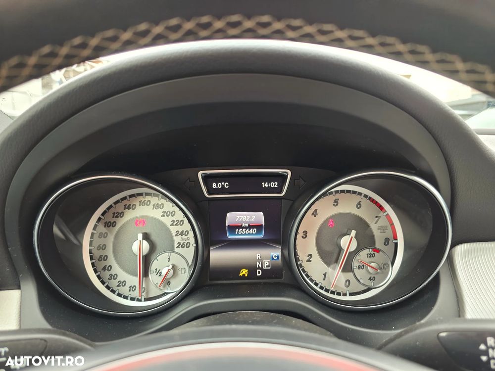 Mercedes-Benz GLA 250 4MATIC 7G-DCT AMG Line - 23