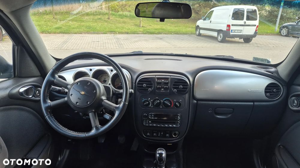 Chrysler PT Cruiser - 16