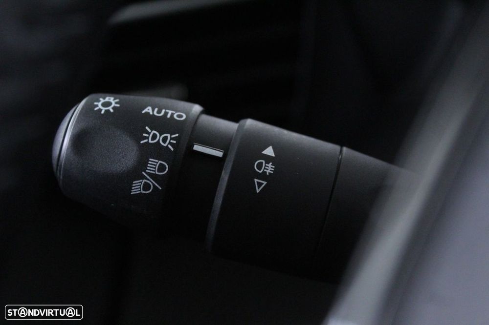 Peugeot 2008 1.2 PureTech Active - 24