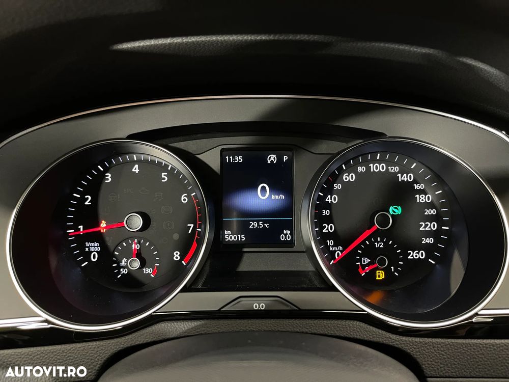 Volkswagen Passat 1.5 TSI ACT DSG Comfortline - 27