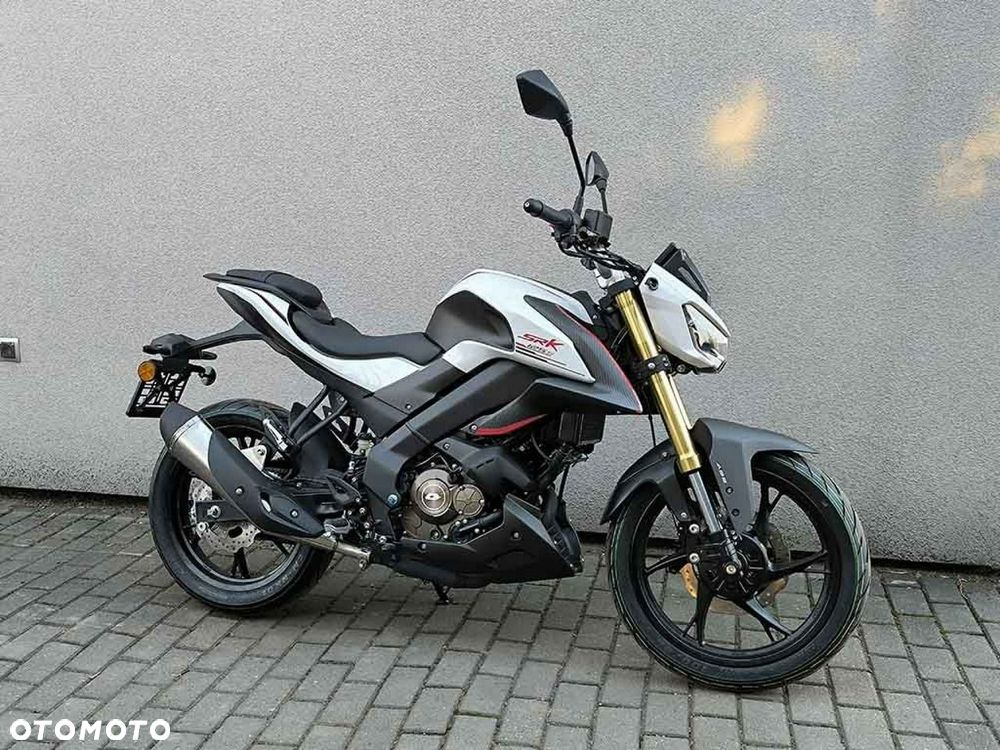 QJMOTOR SRK 125S - 11