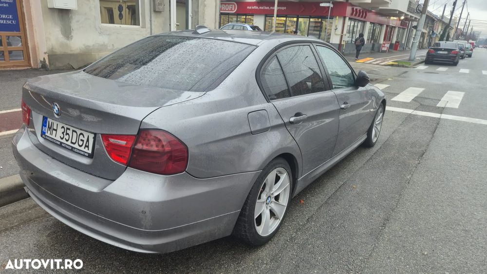 BMW Seria 3 318d DPF - 1