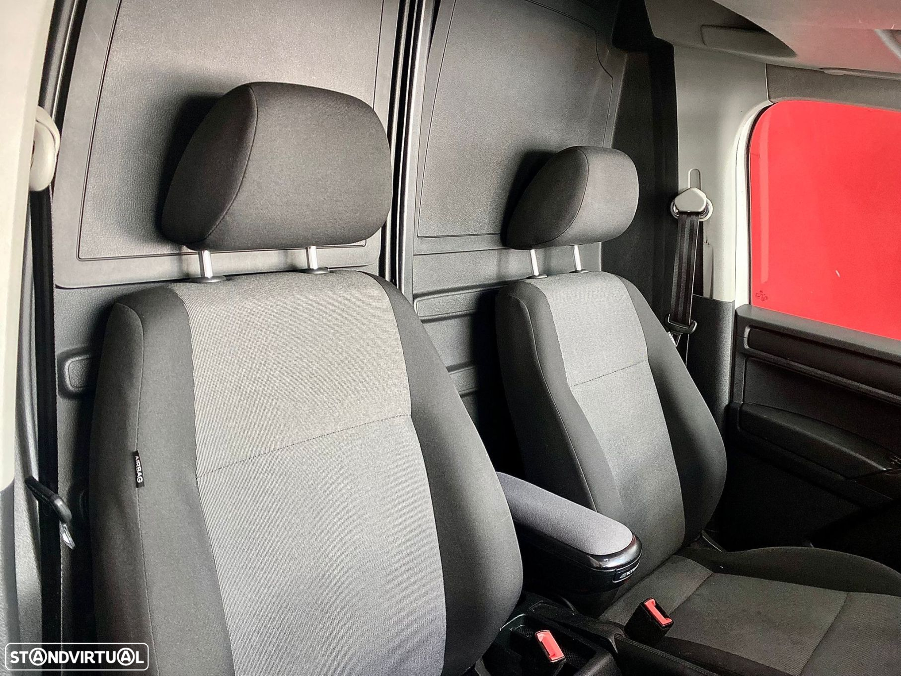 VW Caddy 2.0 TDi BM Comfortline DSG - 27