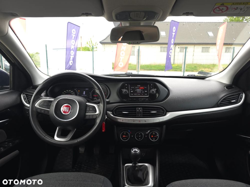 Fiat Tipo 1.6 MultiJet 16v Lounge - 33