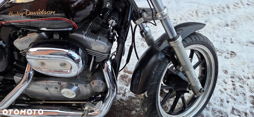 Harley-Davidson Sportster Custom 883C - 31