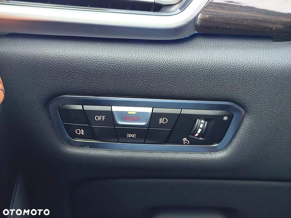 BMW X5 xDrive45e xLine - 24