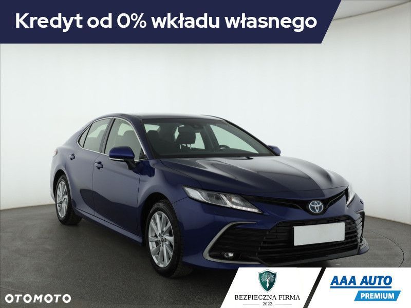 Toyota Camry - 3