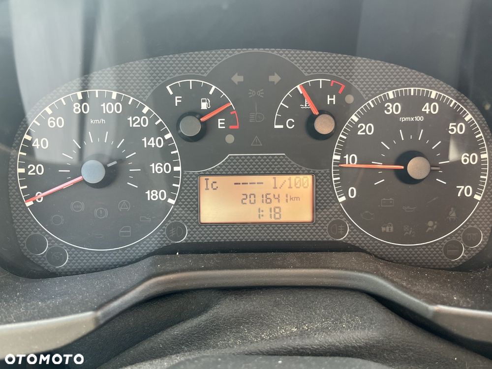 Fiat Fiorino Kombi Elegant - 8