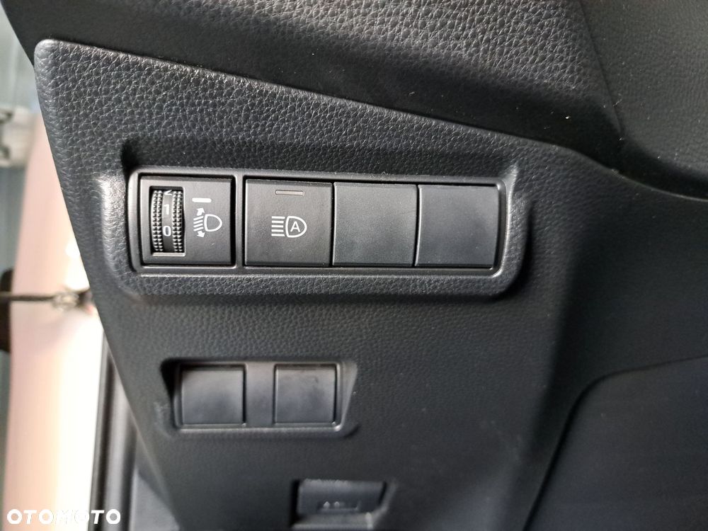 Toyota Corolla Cross - 34