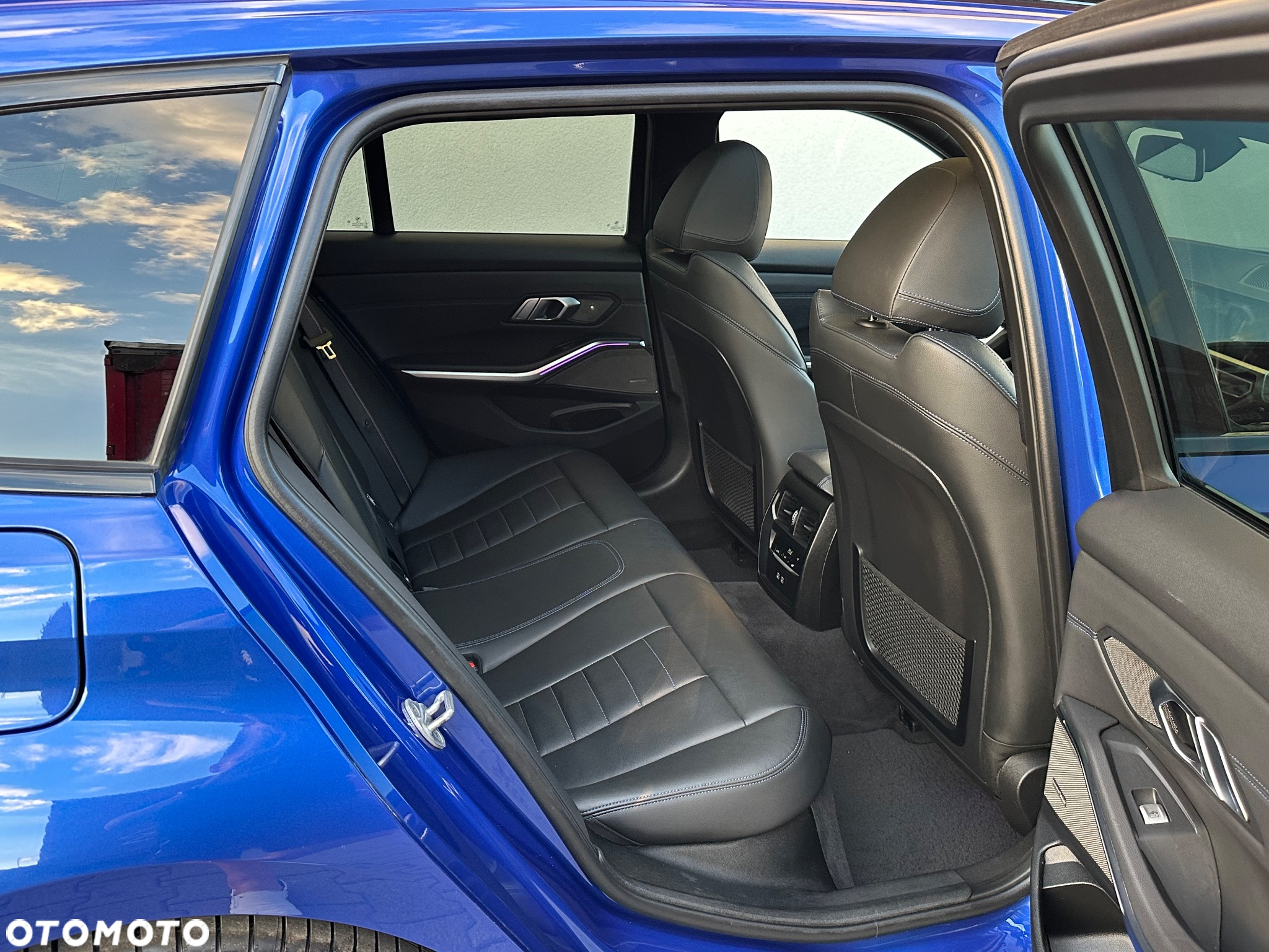 BMW Seria 3 330e PHEV M Sport sport - 24