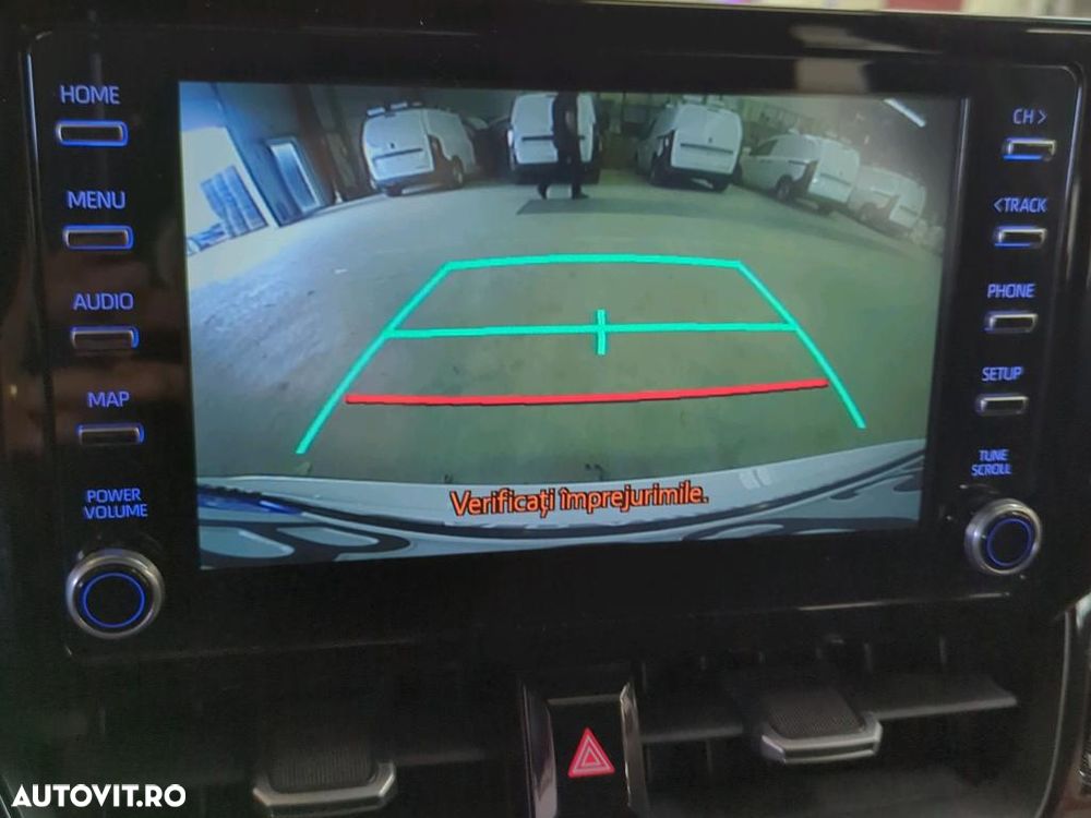 Toyota Corolla 1.8 HSD Dynamic - 13