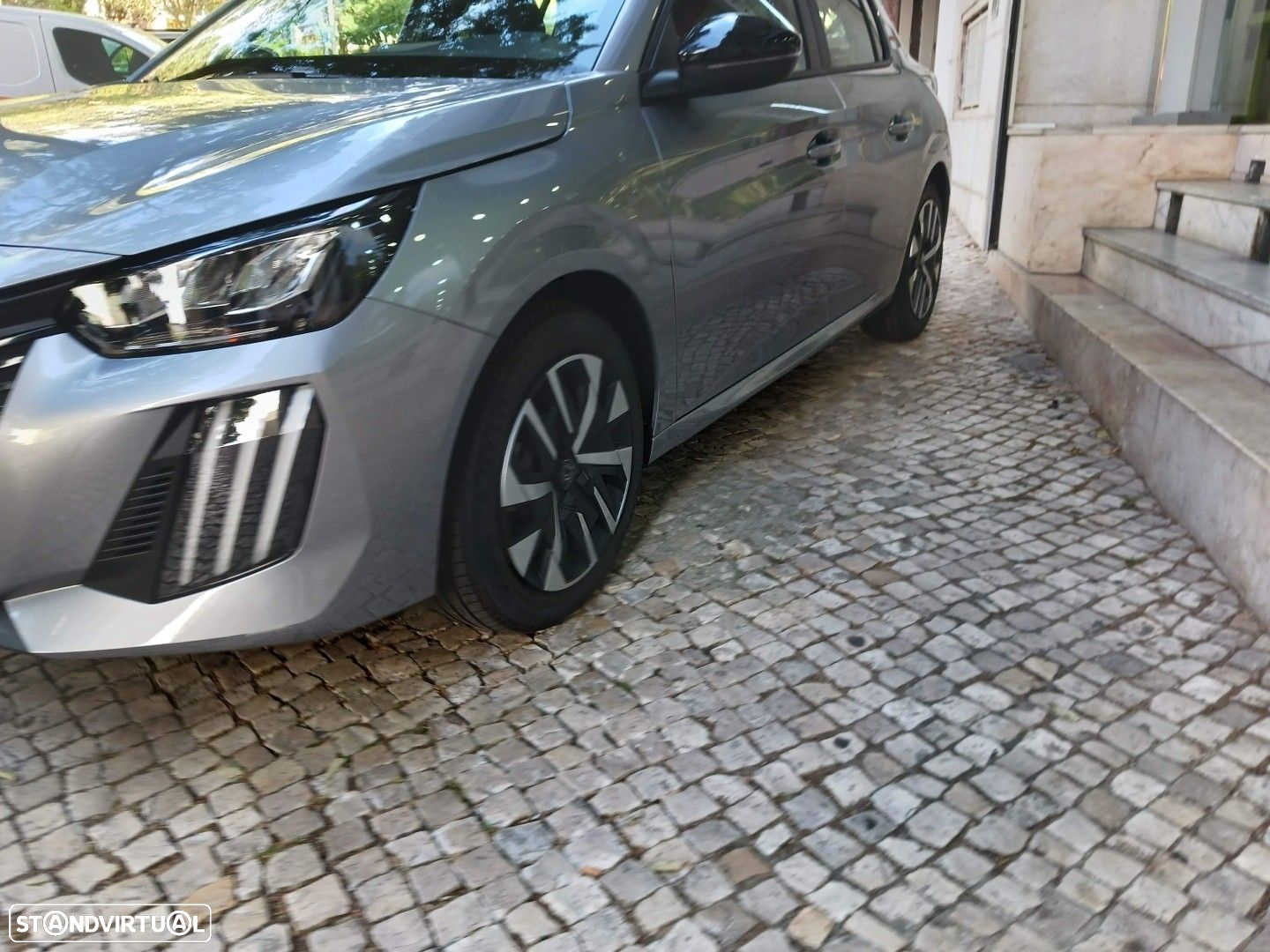 Peugeot 208 1.2 PureTech Style - 6