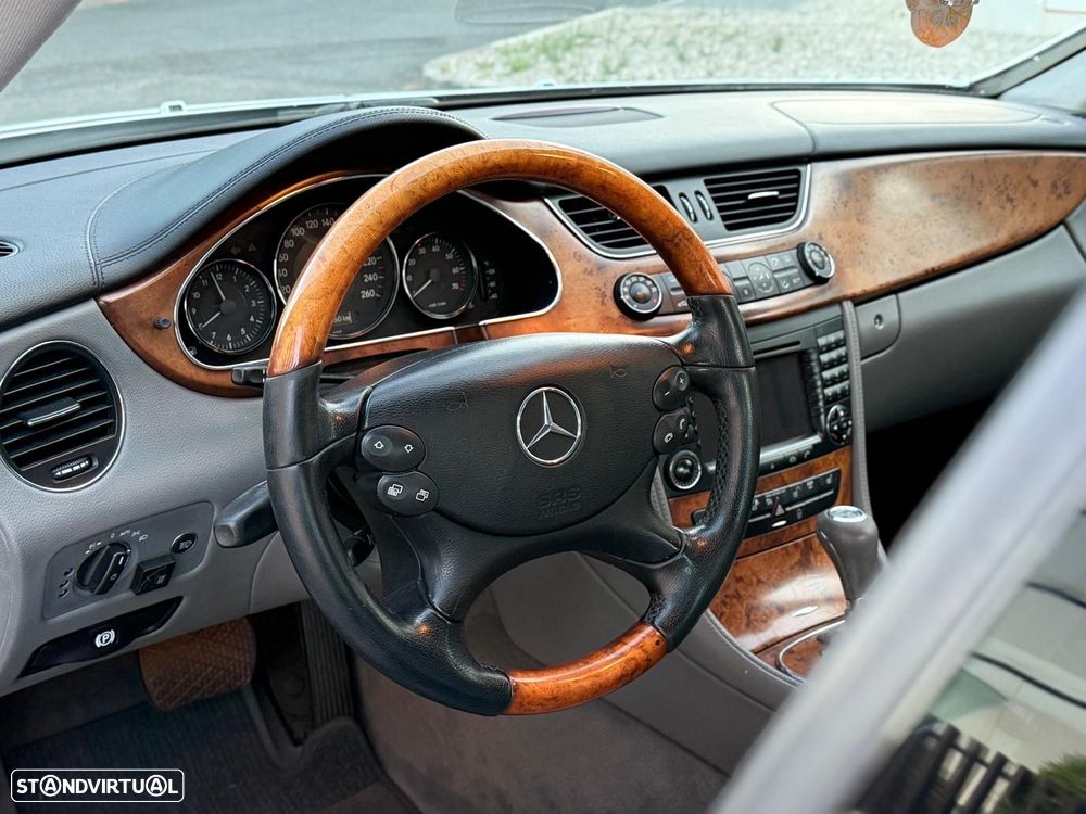 Mercedes-Benz CLS 350 Standard - 14