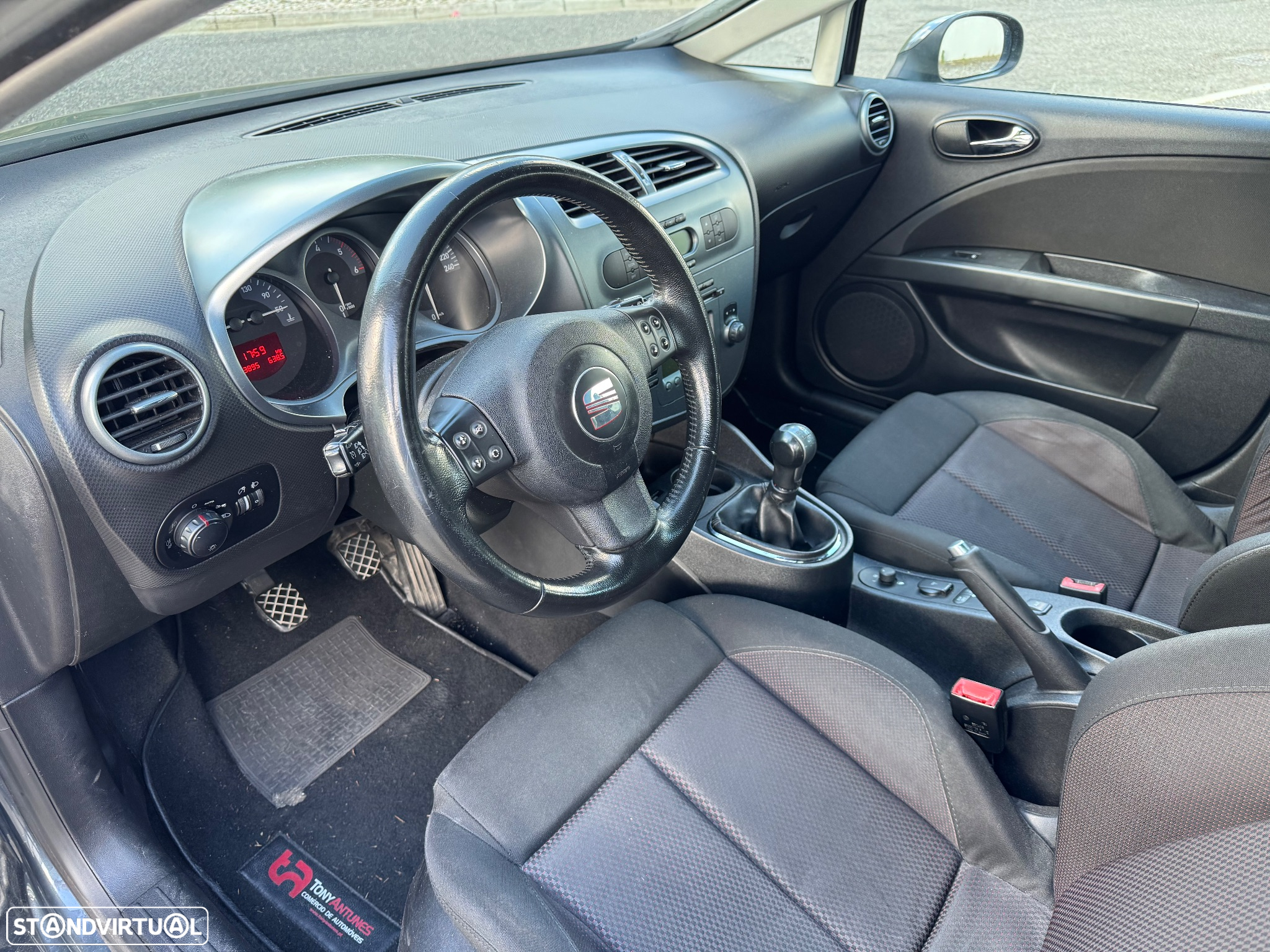 SEAT Leon 2.0 TDI Sport Up - 9
