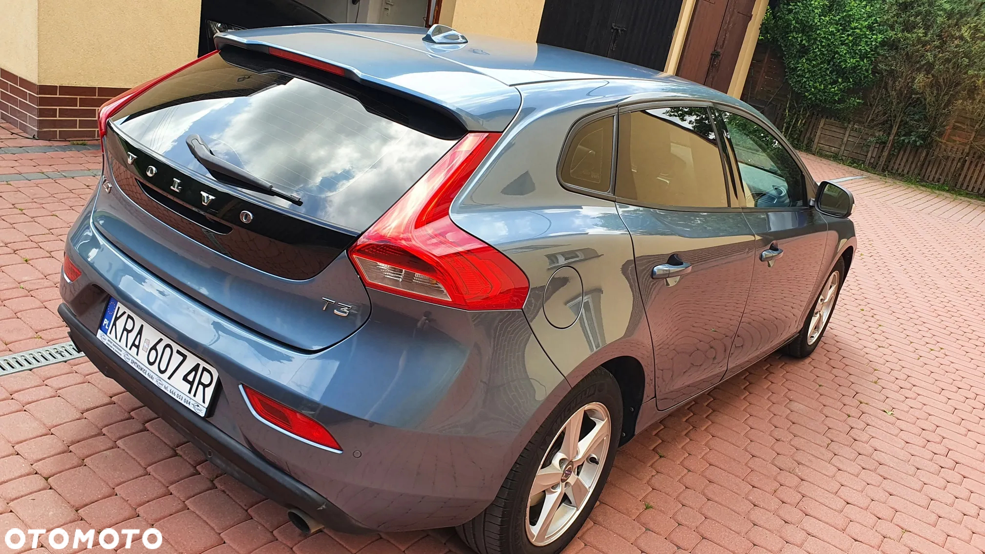 Volvo V40 T3 Momentum - 5