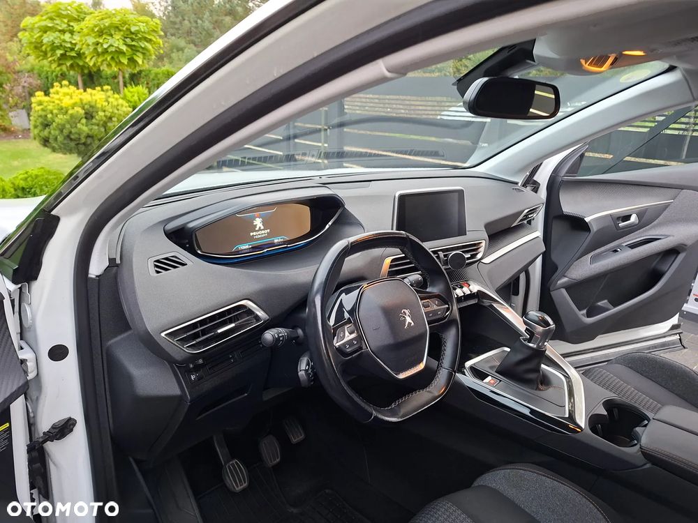 Peugeot 3008 - 16