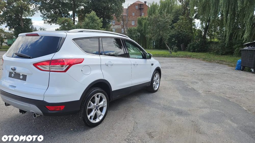 Ford Kuga - 10