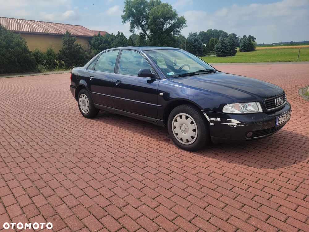 Audi A4 Limousine 1.6 - 2