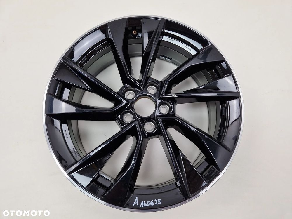 Felga Skoda Scala Kamiq 657601025 6,5Jx17H2 ET40 - 1