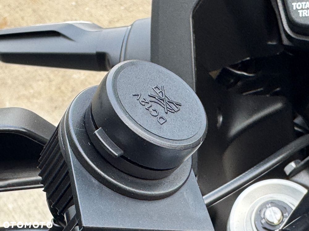 Honda VFR - 15