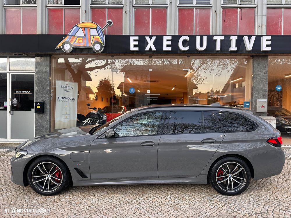 BMW 530 e Pack Desportivo M - 5