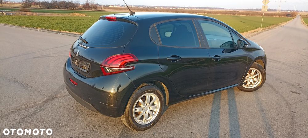 Peugeot 208 1.2 VTi Style - 13