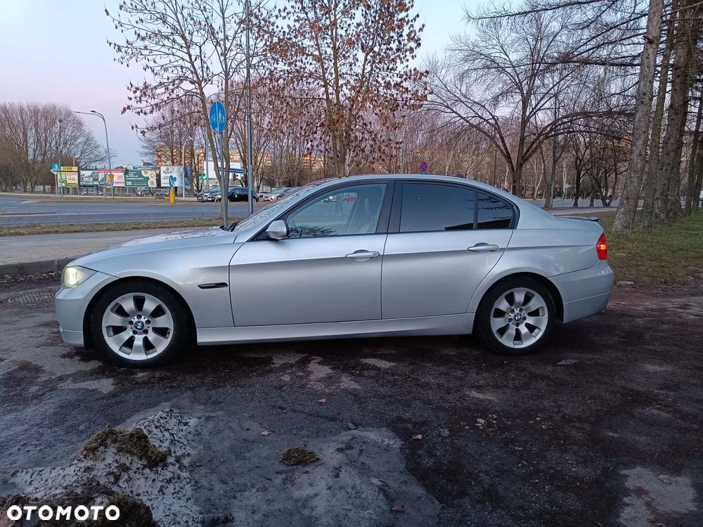 BMW Seria 3 325xi - 9