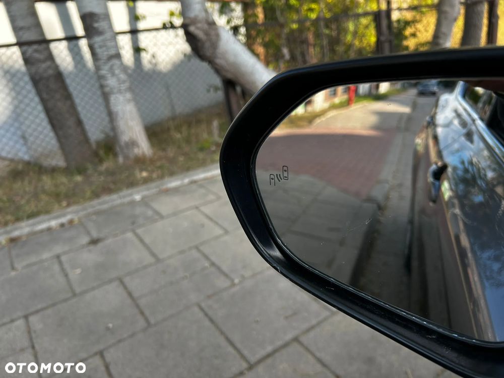 Toyota Camry Business Edition - 24