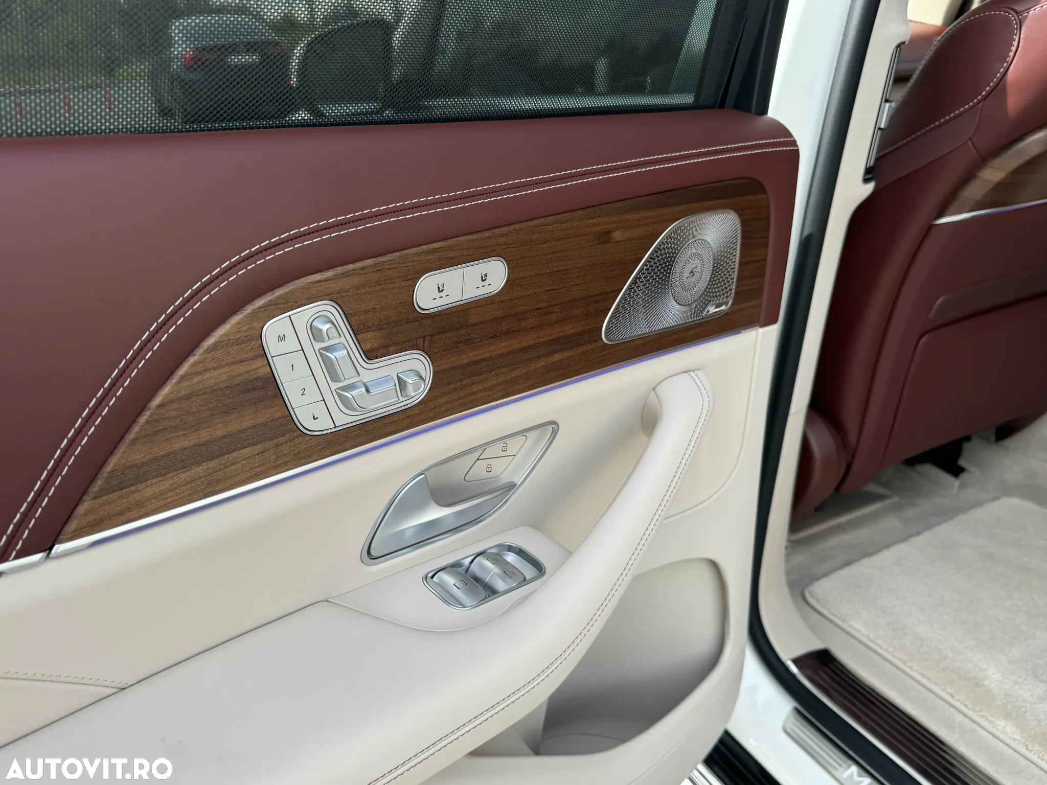 Mercedes-Benz GLS Maybach - 12