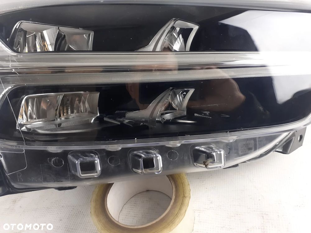 Lampa Volvo XC40 prawa Mid led 31655990 - 4