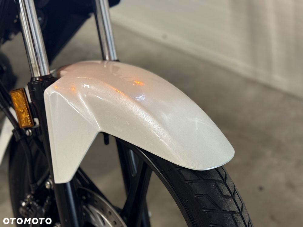 Honda CB - 8