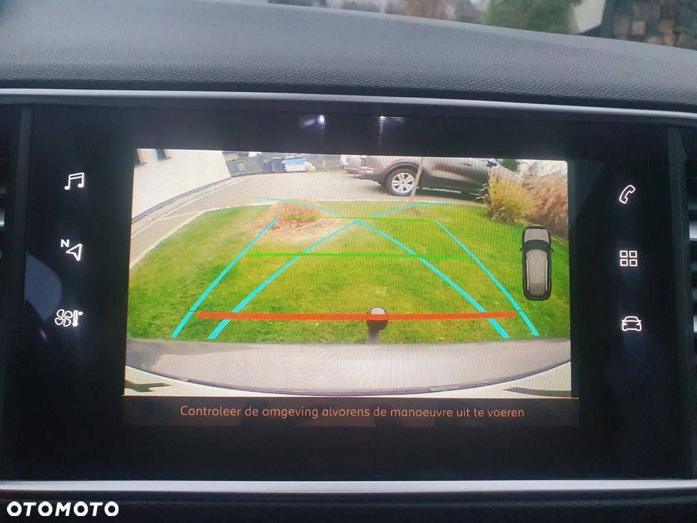 Peugeot 308 1.6 BlueHDi Allure S&S - 6