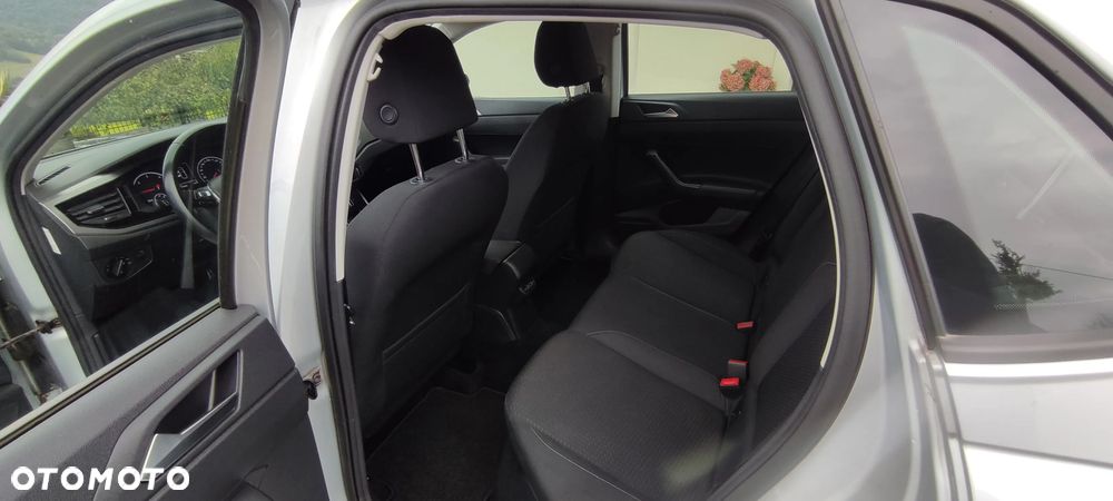 Volkswagen Polo 1.6 TDI SCR Comfortline - 11