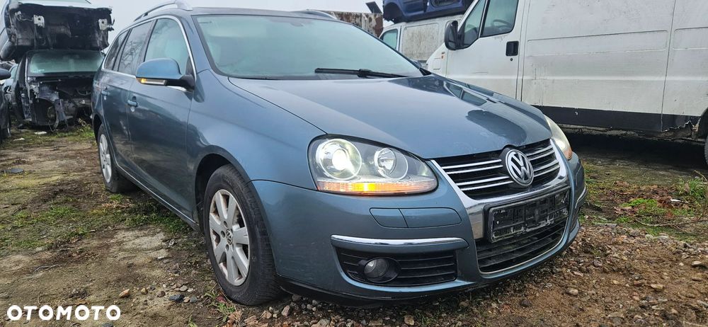 Zderzak przód przedni halogeny spryskiwacze VW Golf 5 V kombi 2009r LA6R - 2