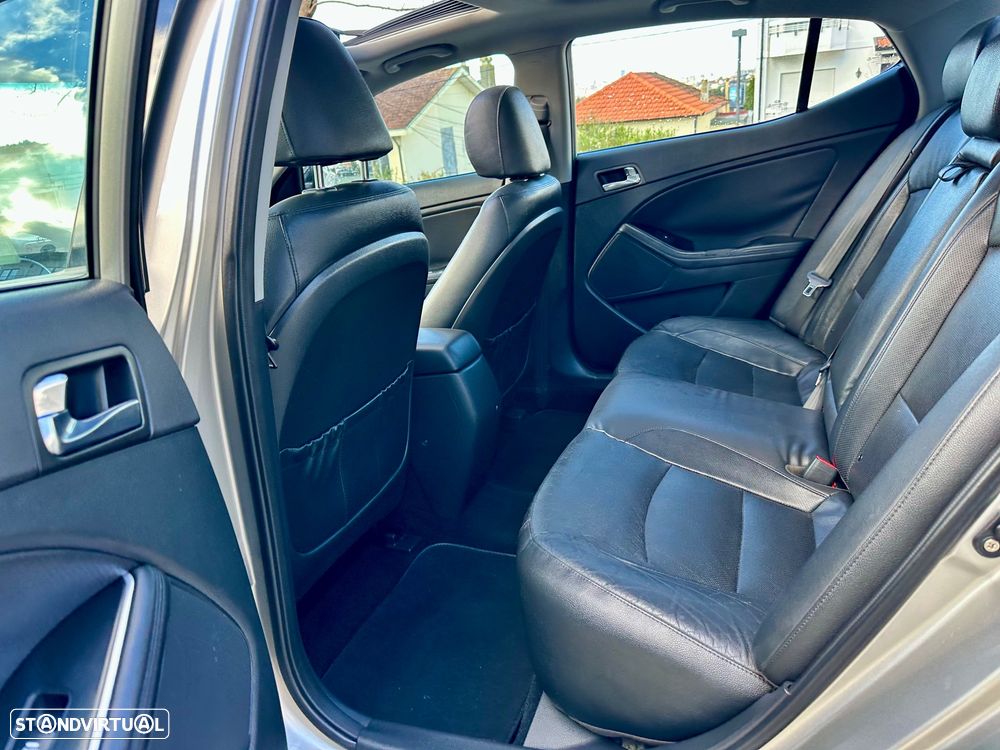 Kia Optima 1.7 CRDI TX - 28