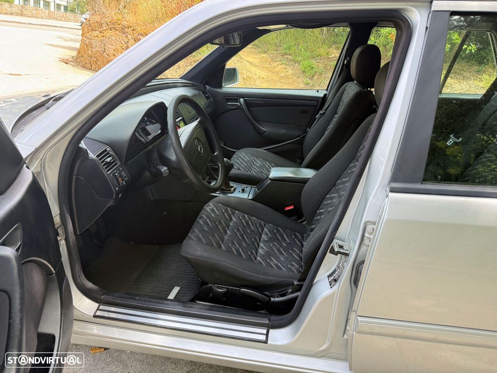 Mercedes-Benz C 220 - 9
