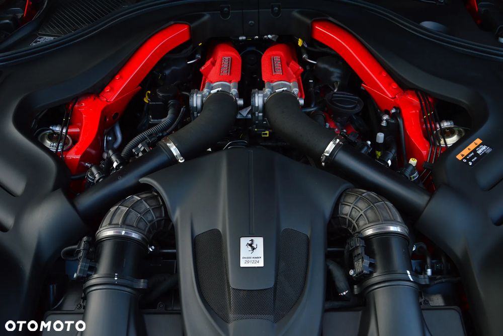 Ferrari Portofino M - 13