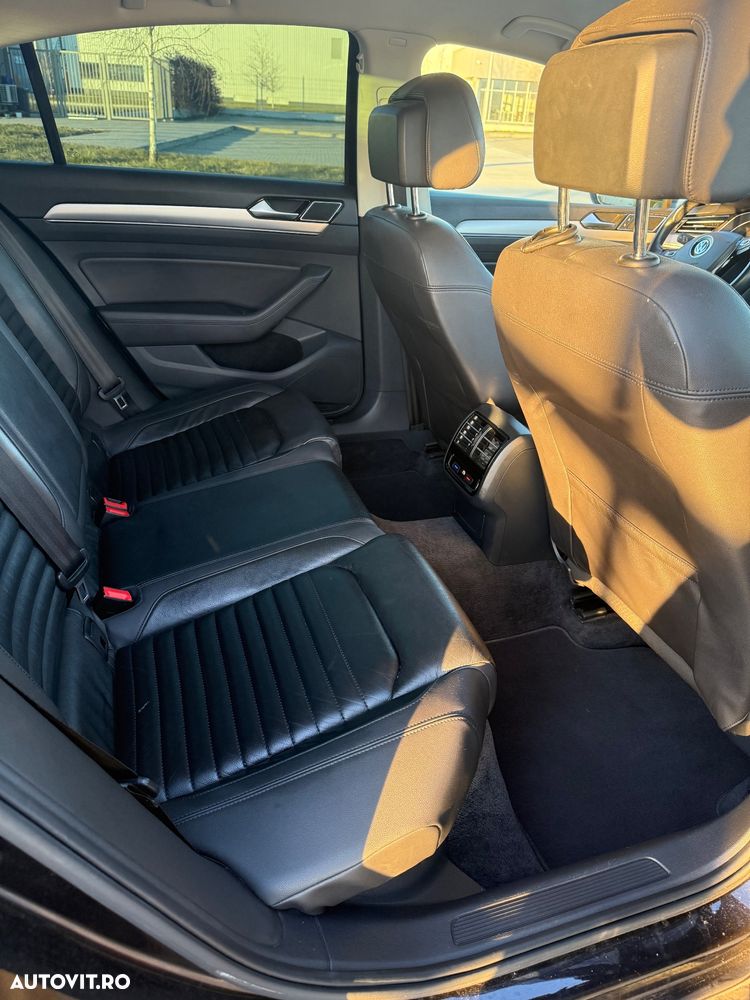 Volkswagen Passat 2.0 TDI SCR DSG Comfortline - 9