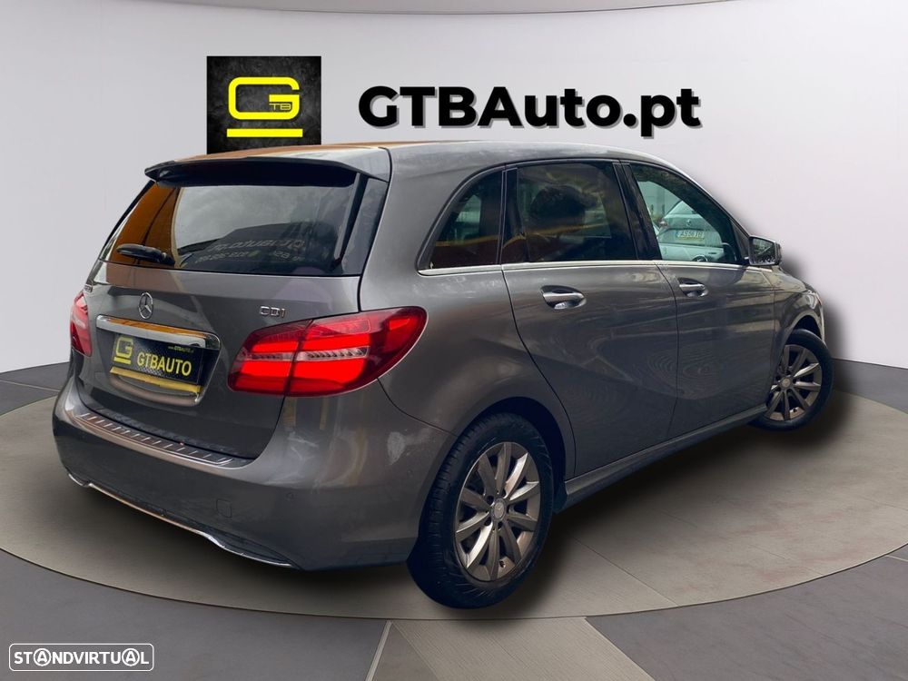 Mercedes-Benz B 180 - 6