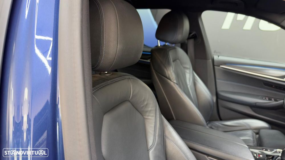 BMW 530 e Pack Desportivo M - 55